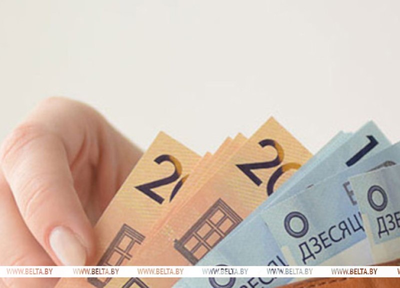 Педагогам повысят зарплату. Кому и на сколько, рассказали в Минобразования