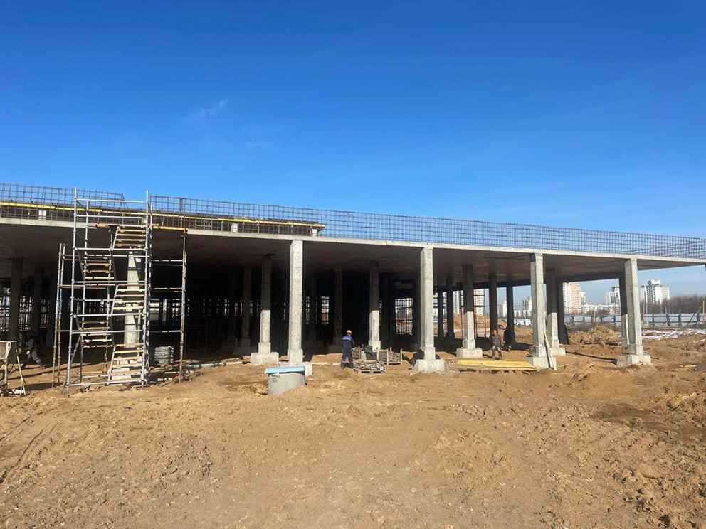 На Каменной горке в Минске строят ФОК с бассейнами, банями и купелями