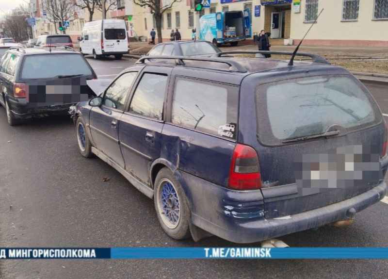 Пьяный бесправник на ул. Филимонова устроил аварию