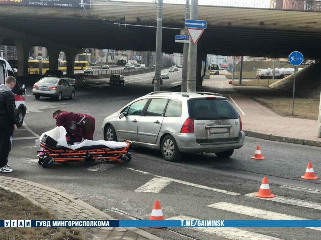 На Маяковского сбили пешехода на пешеходном переходе