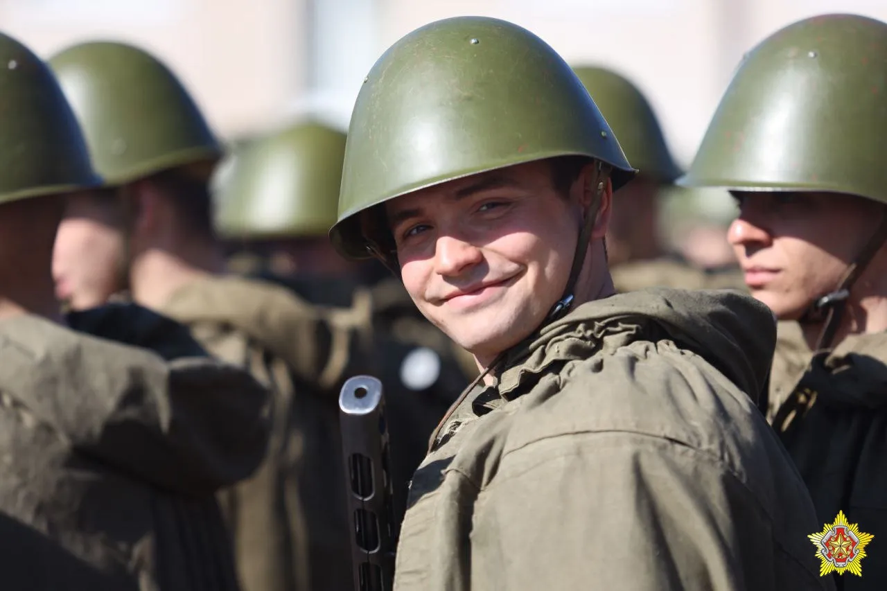 Отправлять призывников на срочную военную службу начнут в Беларуси 22 апреля