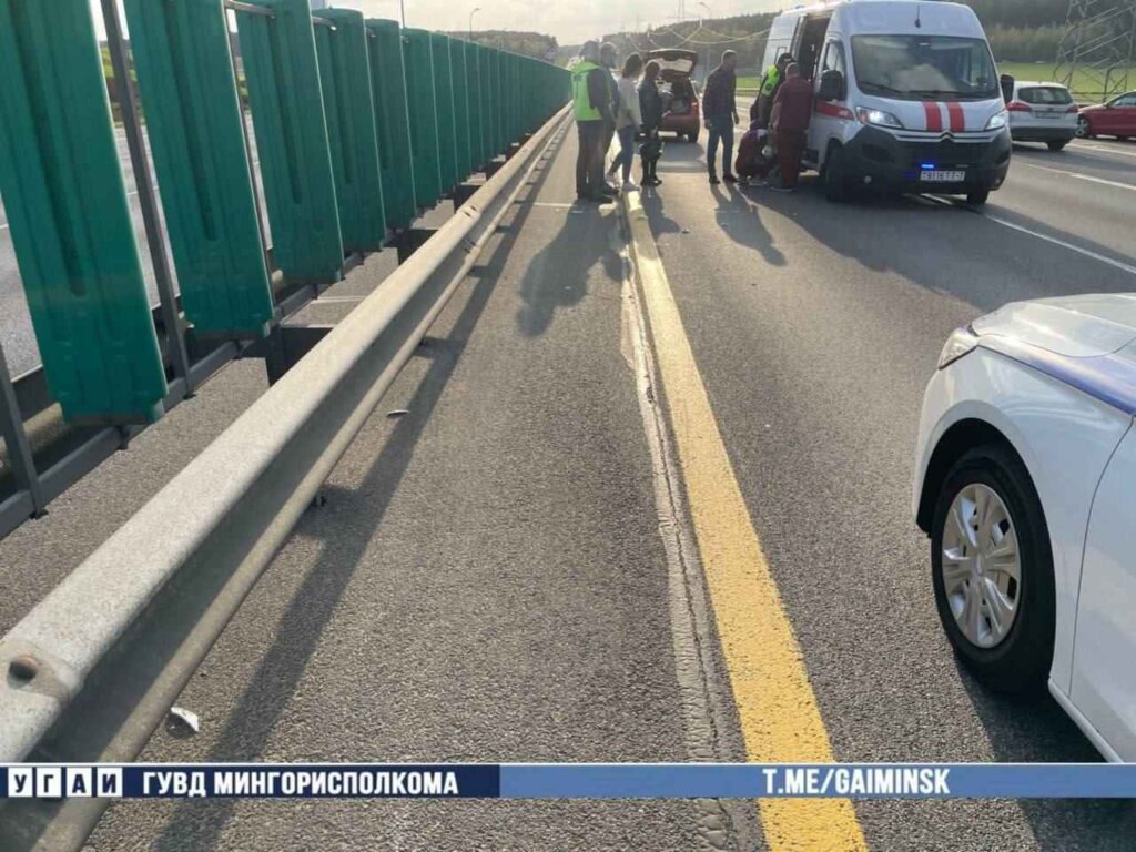 На МКАД авария с мотоциклом «Kawasaki»
