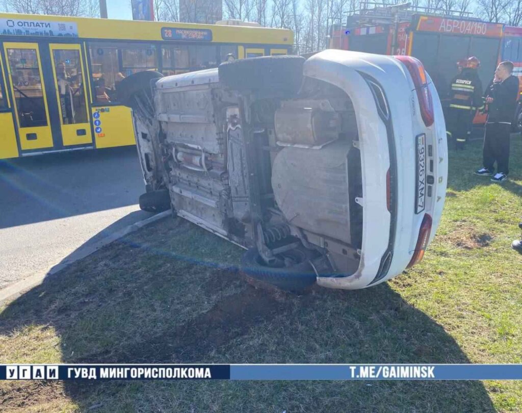 На Наполеона Орды опрокинулся автомобиль такси