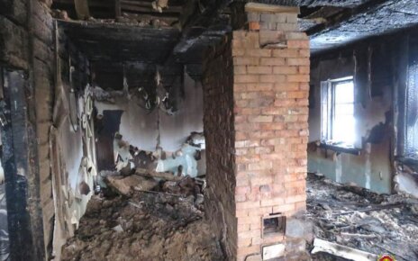 Установка окон в доме закончилась… пожаром в Могилевской области