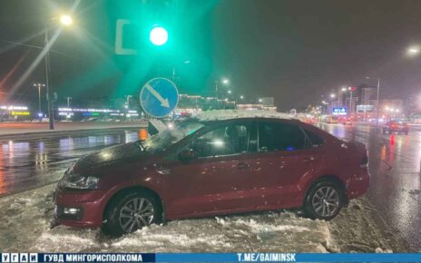 На Притыцкого «Volkswagen Touareg» занесло и он врезался в Volkswagen Polo»