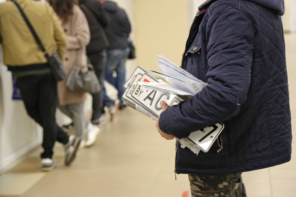 Белорус не смог продать машину, купленную по доверенности 6 лет назад.