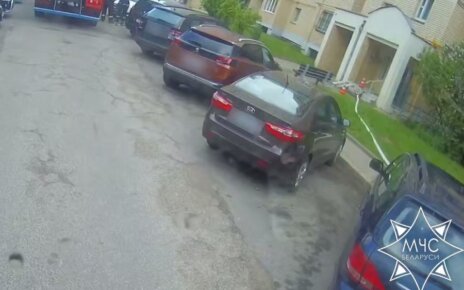 На пожаре по ул. Берута работники МЧС спасли мать с ребенком