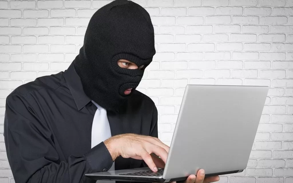 Пенсионерка хотела заработать большие деньги, но лишилась квартиры