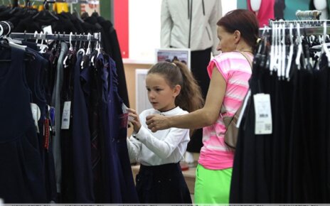 Изменений в школьную форму с нового учебного года вносить не планируется: Минобразования