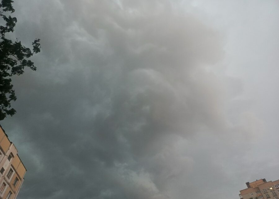 Дожди и грозы. Синоптики прогнозируют неспокойную погоду в выходные