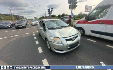 «Toyota» проехала на "красный" и сбила девочку на Долгиновском тракте