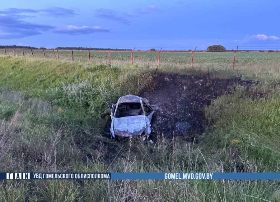 В аварии в Речицком районе погибли два человека и двое детей ранены