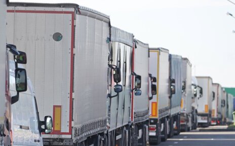 Глава ГТК рассказал о причинах очередей на границе