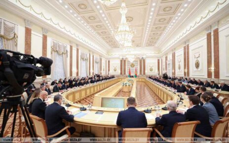 Лукашенко о трудовых мигрантах: готовы принять всех тех, кто хочет работать, уважает наше государство