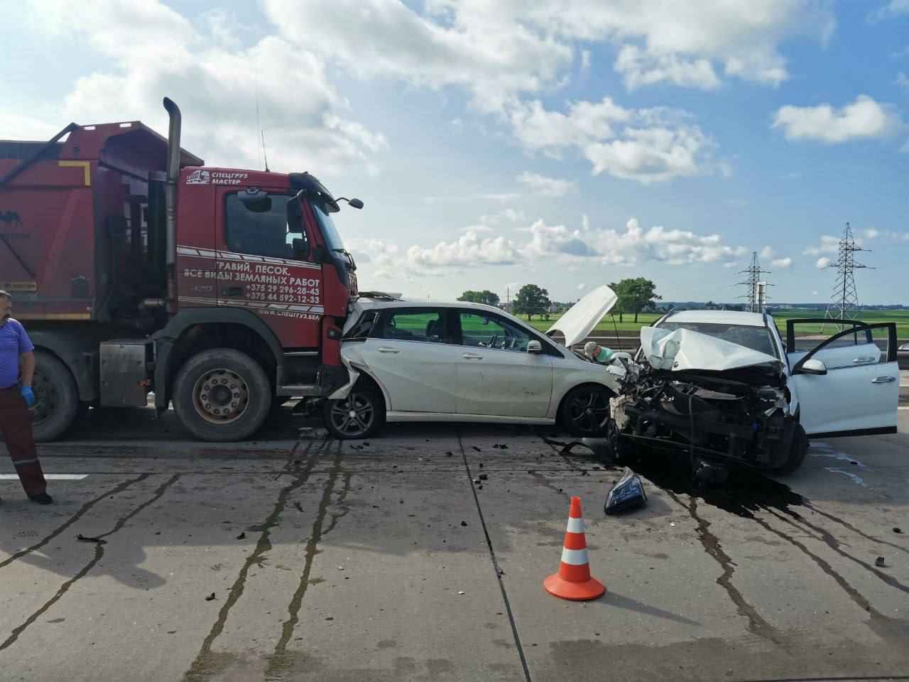 На трассе Р-53 цепная авария с четырьмя автомобилями