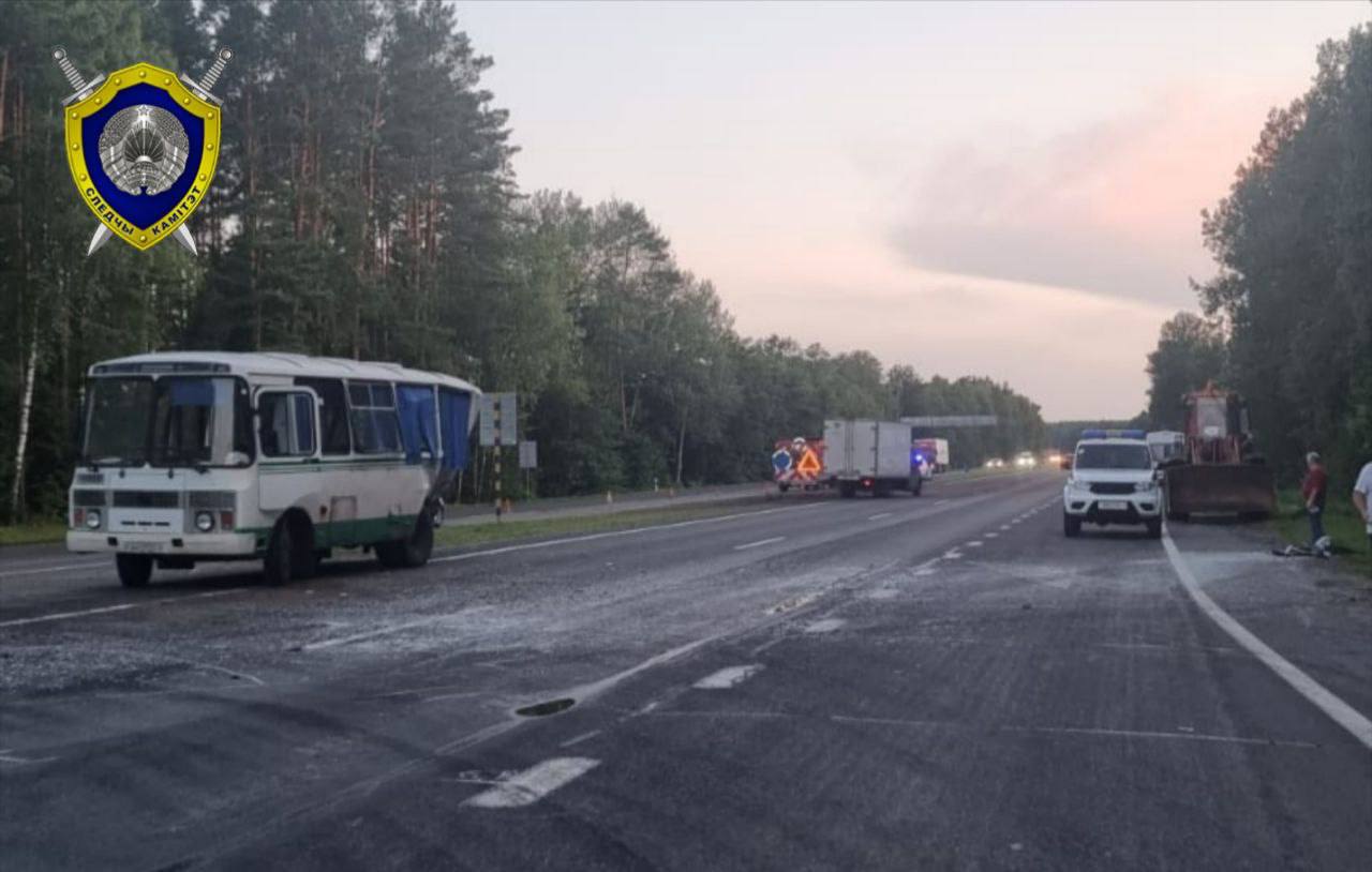 Авария на M1 с автобусом и микроавтобусом Ford. Водитель автобуса под следствием