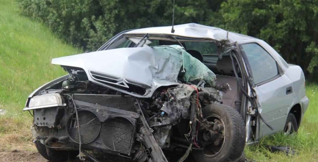 В ДТП в Минском районе пострадали четыре человека: "МАЗ" не пропустил "Citroen"