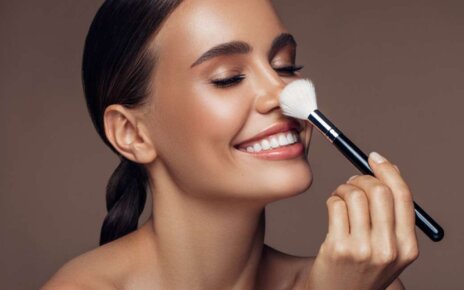 Как выбрать макияж со skincare-эффектом: советы косметолога