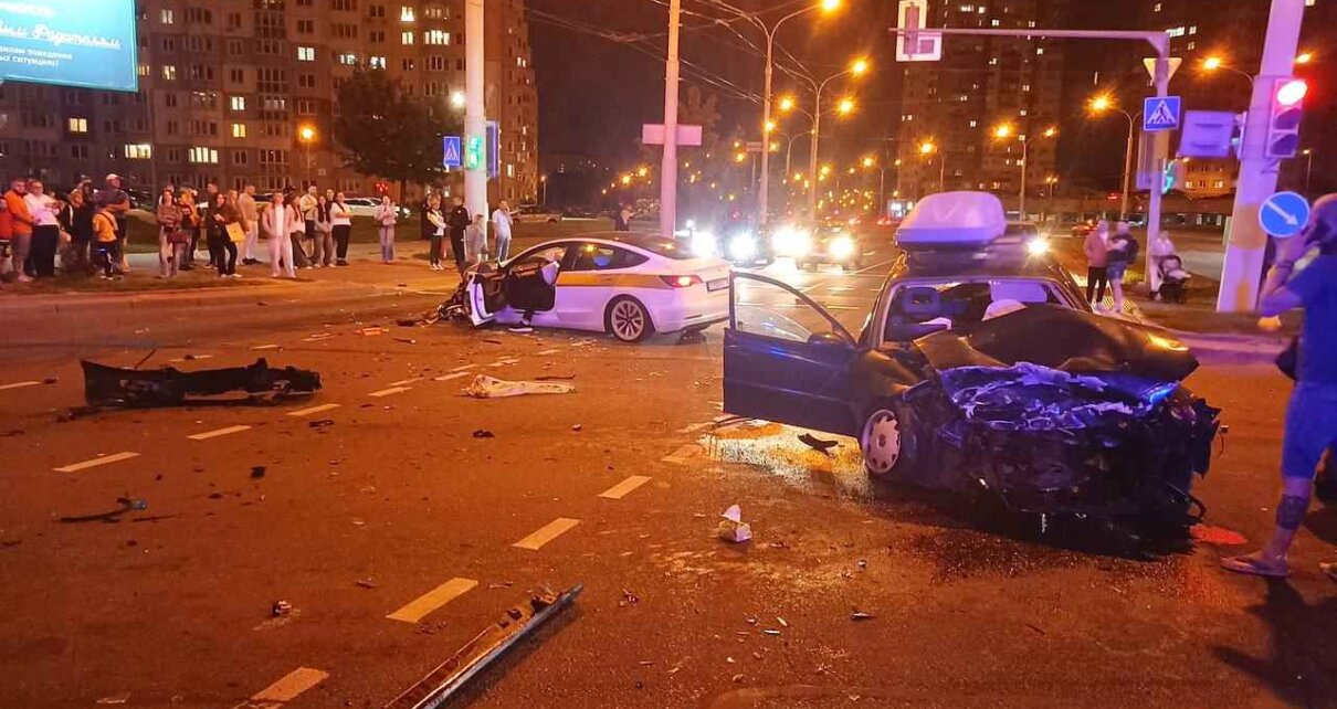 На Алибегова серьезная авария с "Тесла" и "Опелем"