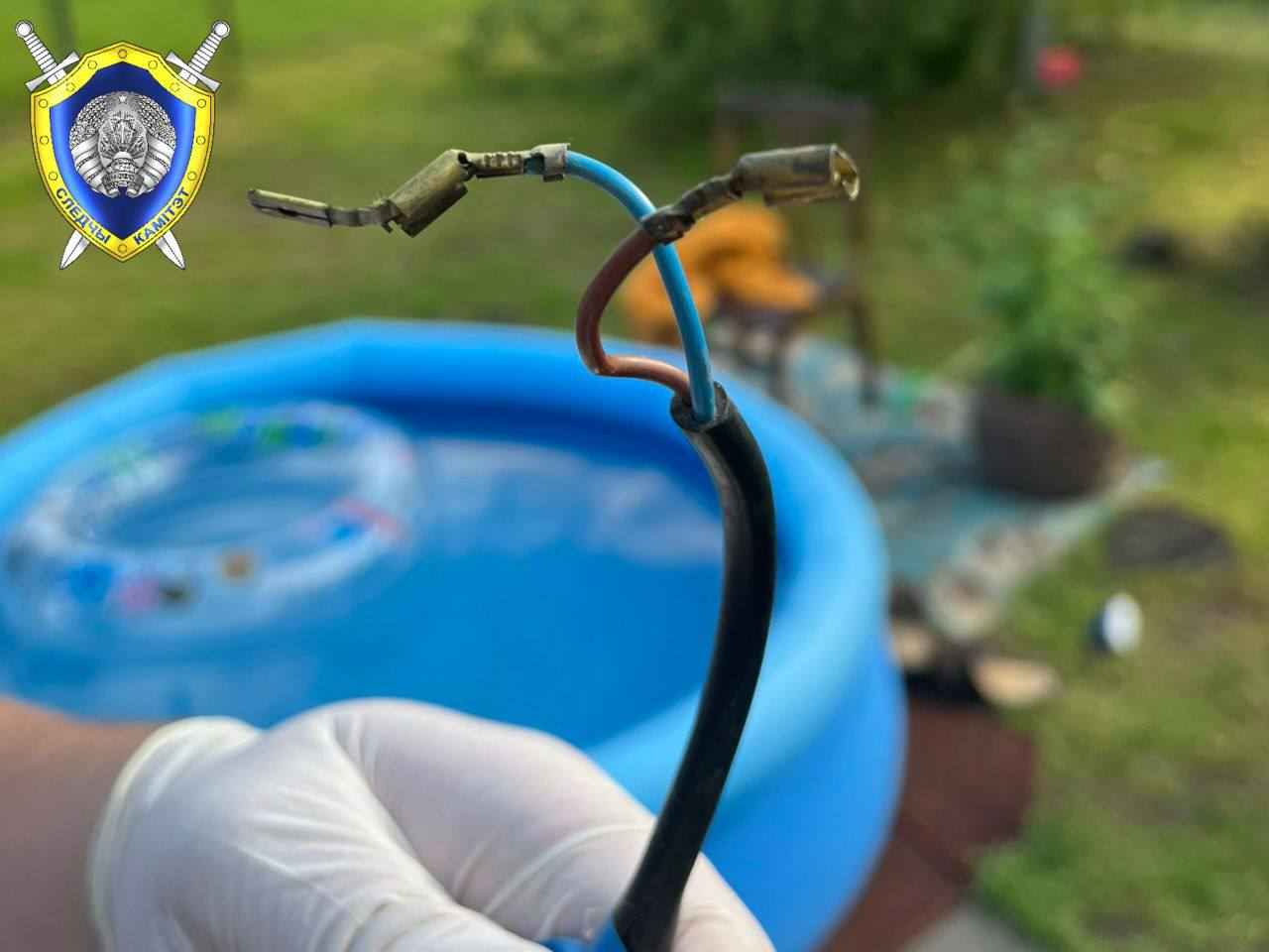 Женщина надувала бассейн и погибла от удара током в Миорском районе