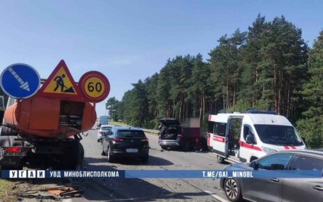 Смертельное ДТП в Минском районе: в МАЗ прикрытия врезался Mercedes (ВИДЕО)