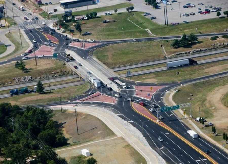 В Минске появилась дивиргентная ромбовидная развязка на пересечении МКАД, Игуменского тракта и улицы Бабушкина