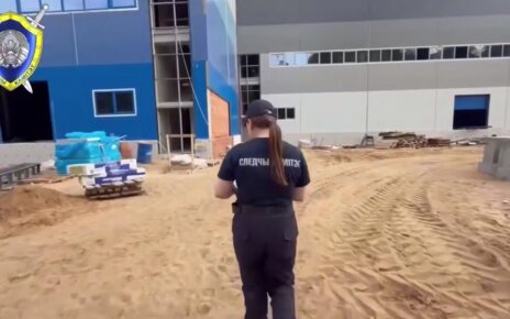 На Танковой погиб рабочий - он упал с третьего этажа