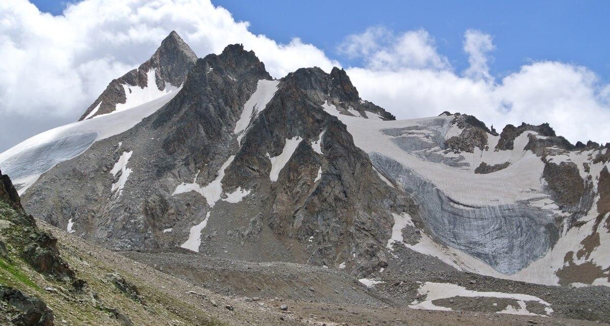 Белорус пропал на Эльбрусе, с ним нет связи четыре дня