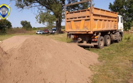 В Калинковичском районе погиб водитель грузовика