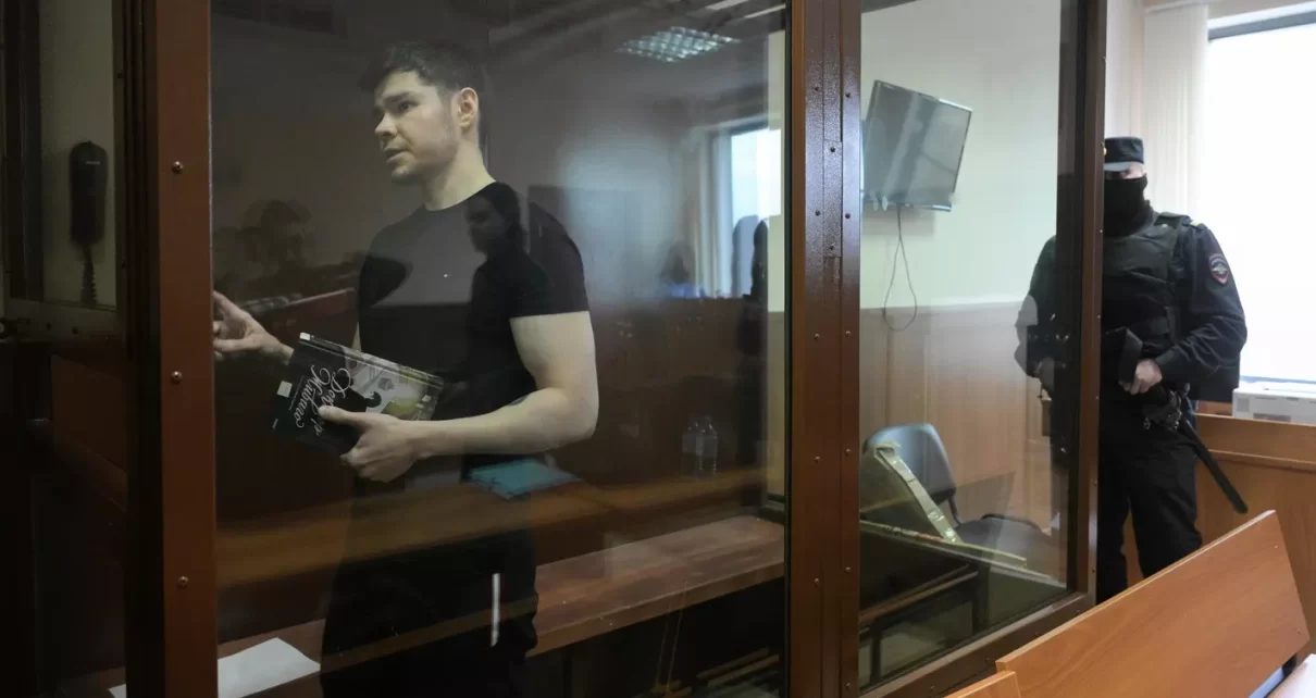 Блогеру Аязу Шабутдинову запросили 8 лет колонии