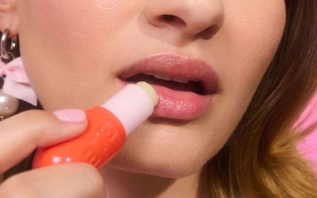 Как правильно ухаживать за губами в холода