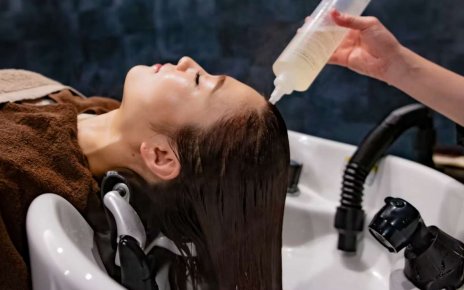 Как правильно выбрать шампунь в холодный сезон: советы для женщин