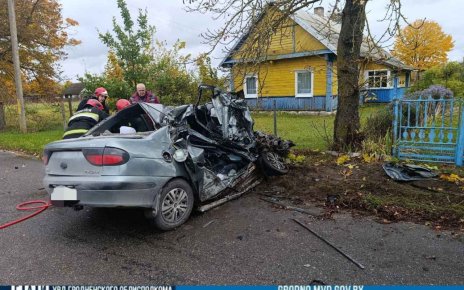В Слонимском районе в ДТП погиб пассажир, водитель в реанимации