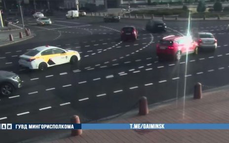 Два каршеринговых авто столкнулись на перекрестке в столице