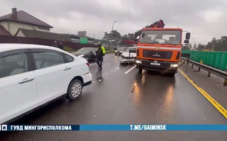 Утром на МКАД столкнулись три машины
