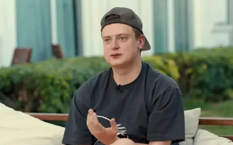 Белорусского блогера Mellstroy Казахстан объявил в розыск