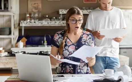 В ЖКХ рассказали когда «тунеядцы» должны платить за «коммуналку» по полным тарифам