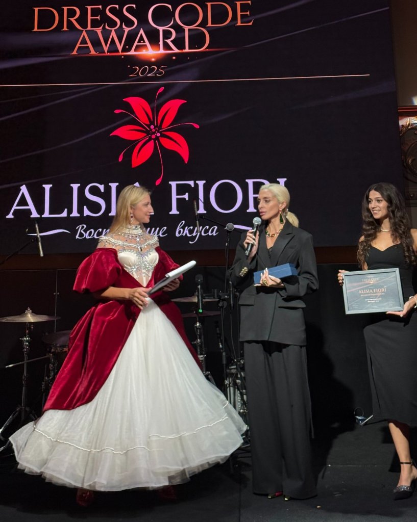Ирина Шарова alisia-fiori.ru