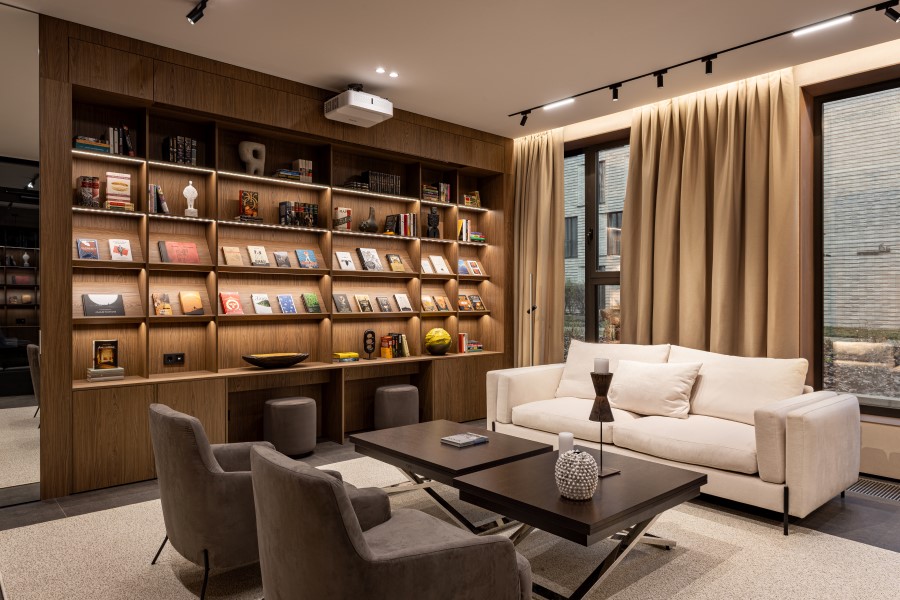 В Минске открыли библиотеки-кинотеатры в подъездах жилых домов