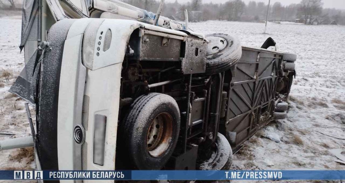 На Витебщине авария с автобусом: один погибший, шесть в больнице