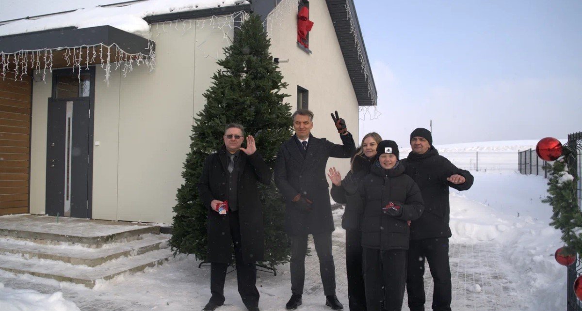 Белорус за 2 рубля стал владельцем нового коттеджа. Узнали, как он это сделал