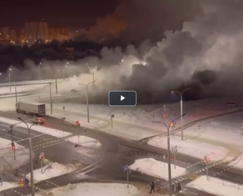 В Минске прорвало теплотрассу - ведется восстановление