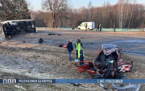 В лобовой аварии на Минщине погибли два человека