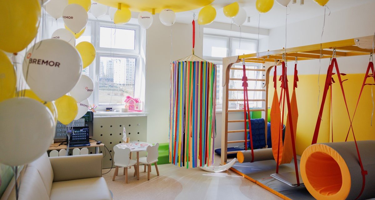 В минской поликлинике открыли современную сенсорную игровую для детей