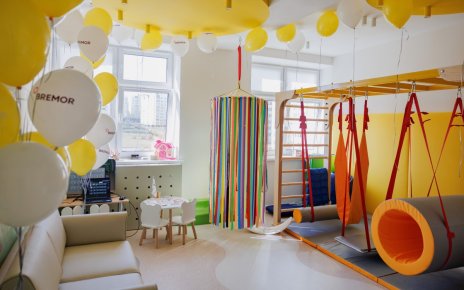 В минской поликлинике открыли современную сенсорную игровую для детей