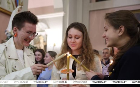 Православные верующие отмечают Вербное воскресенье