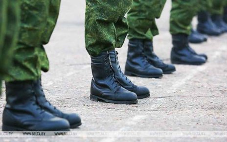 В Беларуси началась весенняя отправка призывников на срочную военную службу