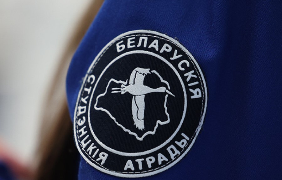 Где работает молодежь? В Минске в студотрядах занято около 3 тысяч человек.