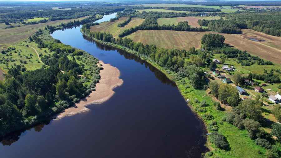 Гидрологи рассказали о колебаниях уровня воды и температуре рек Беларуси