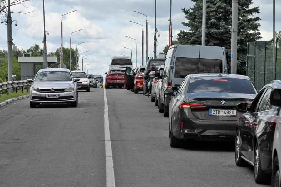 Польша обогнала Литву по очередям на границе: где самые большие заторы?